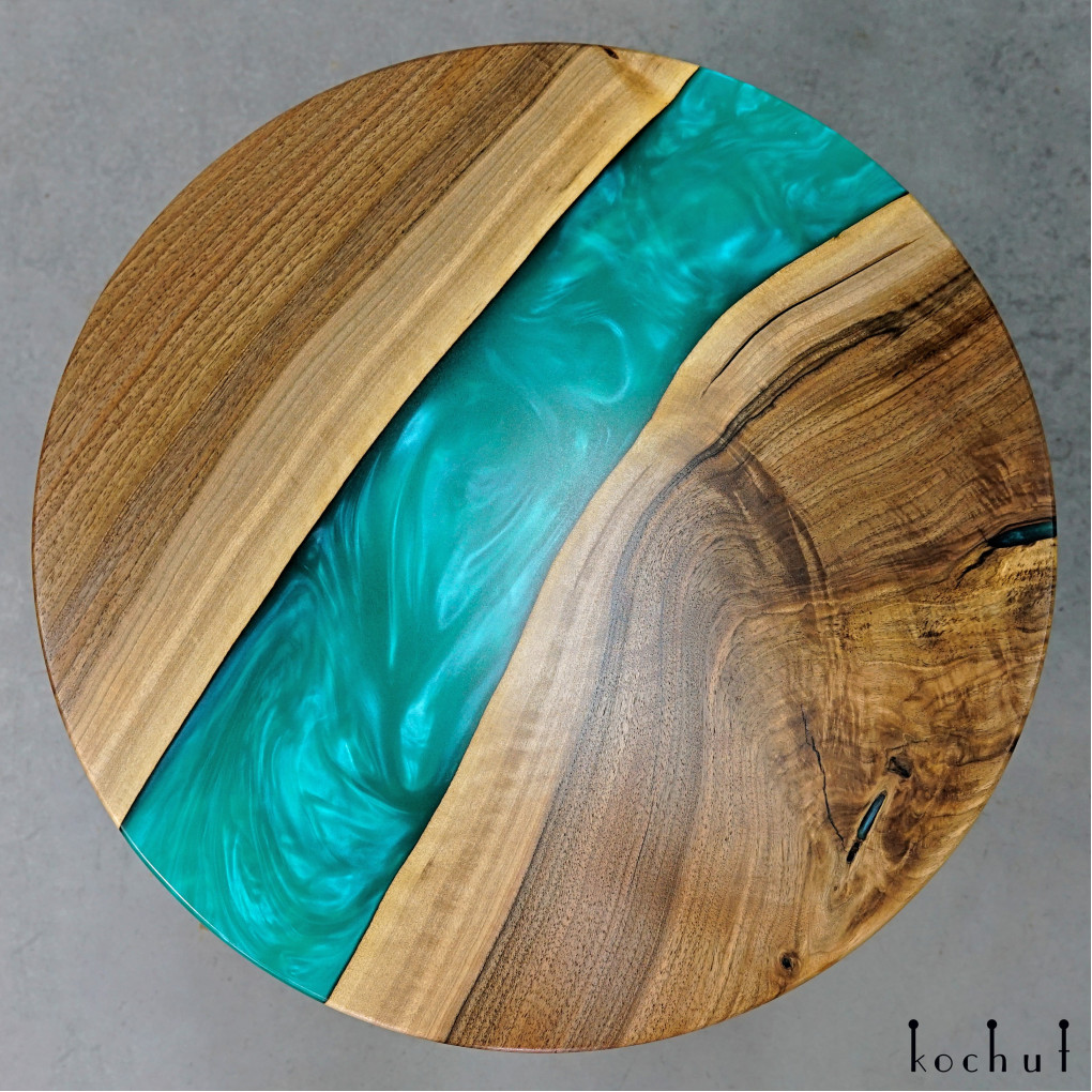 Coffee table Menthol Walnut, epoxy resin, polyurethane varnish