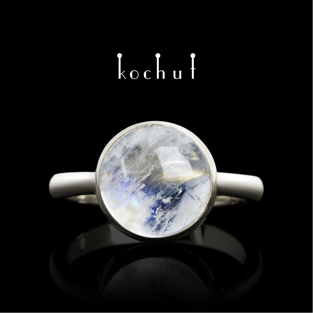 Ring «Supermoon». Silver, white rhodium, moonstone