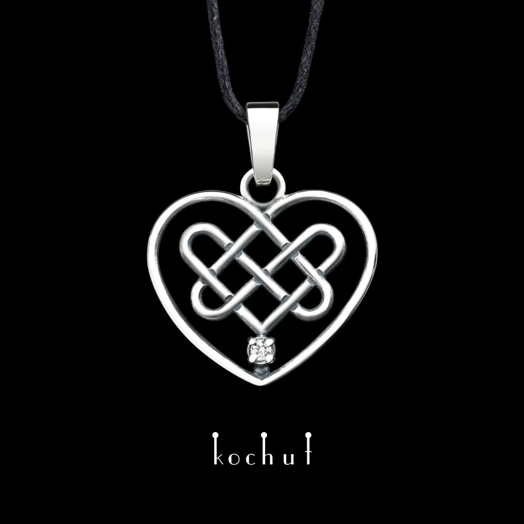 Pendant «Celtic Heart». Silver, oxidized, diamond