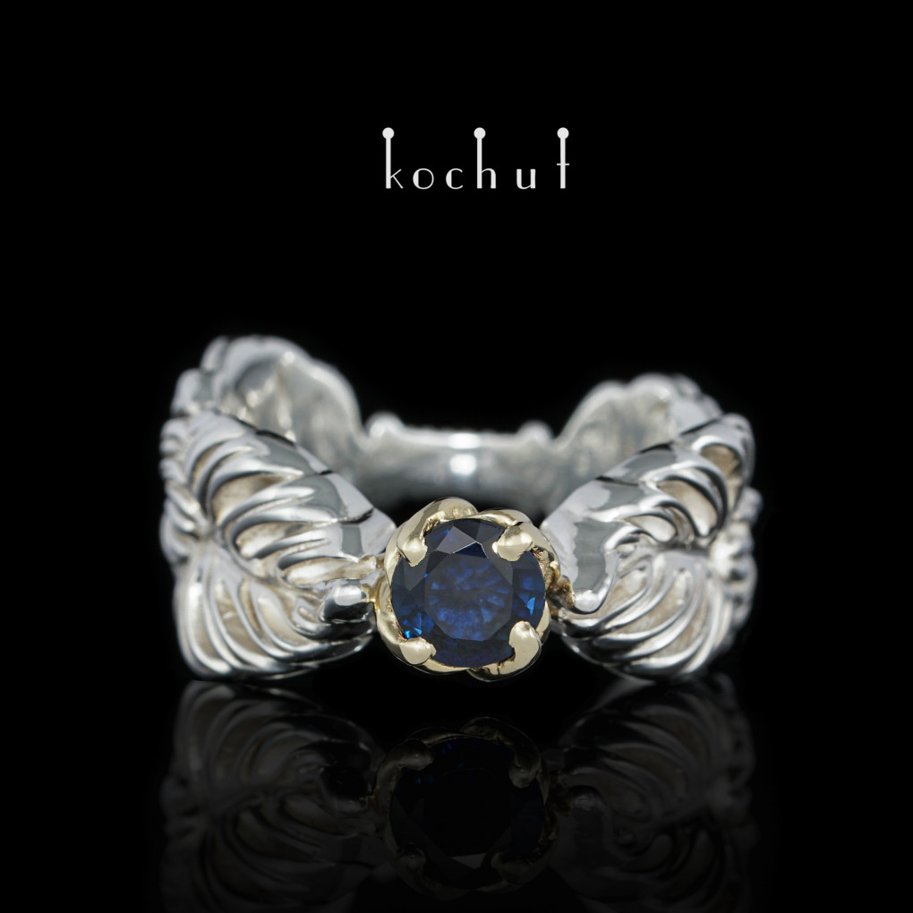 Ring «Embracing of the liana». Yellow gold, silver, sapphire