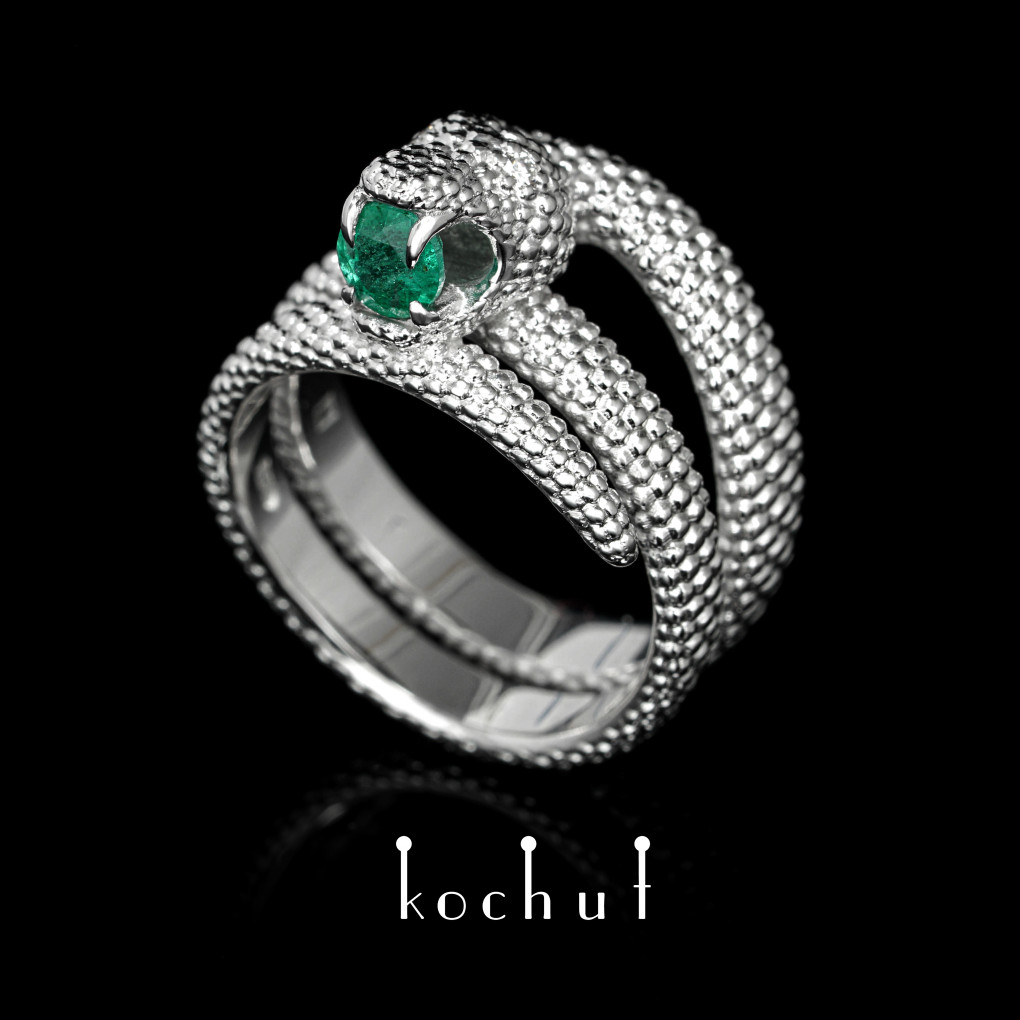 Ring Love of the shrew | White gold, emerald, diamonds, white rhodium