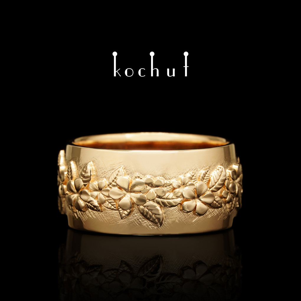 Wedding ring «Crown of love». Red gold