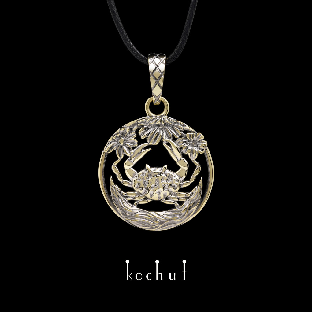 Pendant «Cancer». Yellow gold, black rhodium
