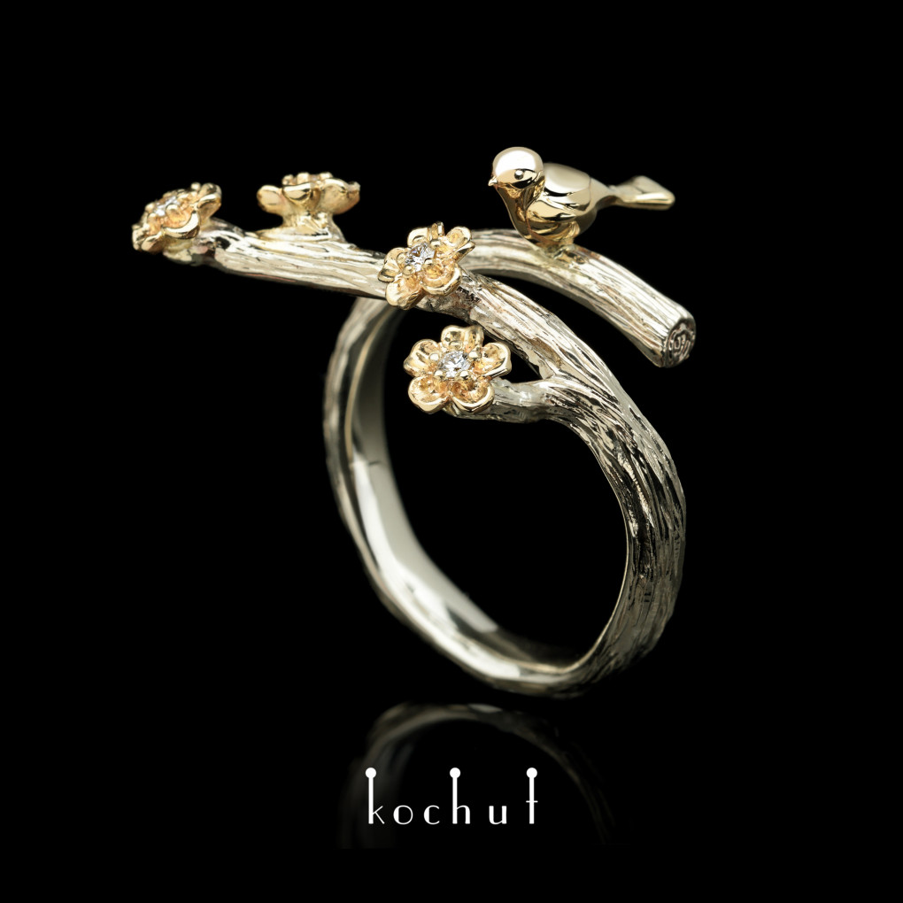 Ring «Bird and flowers». White, yellow gold, diamonds