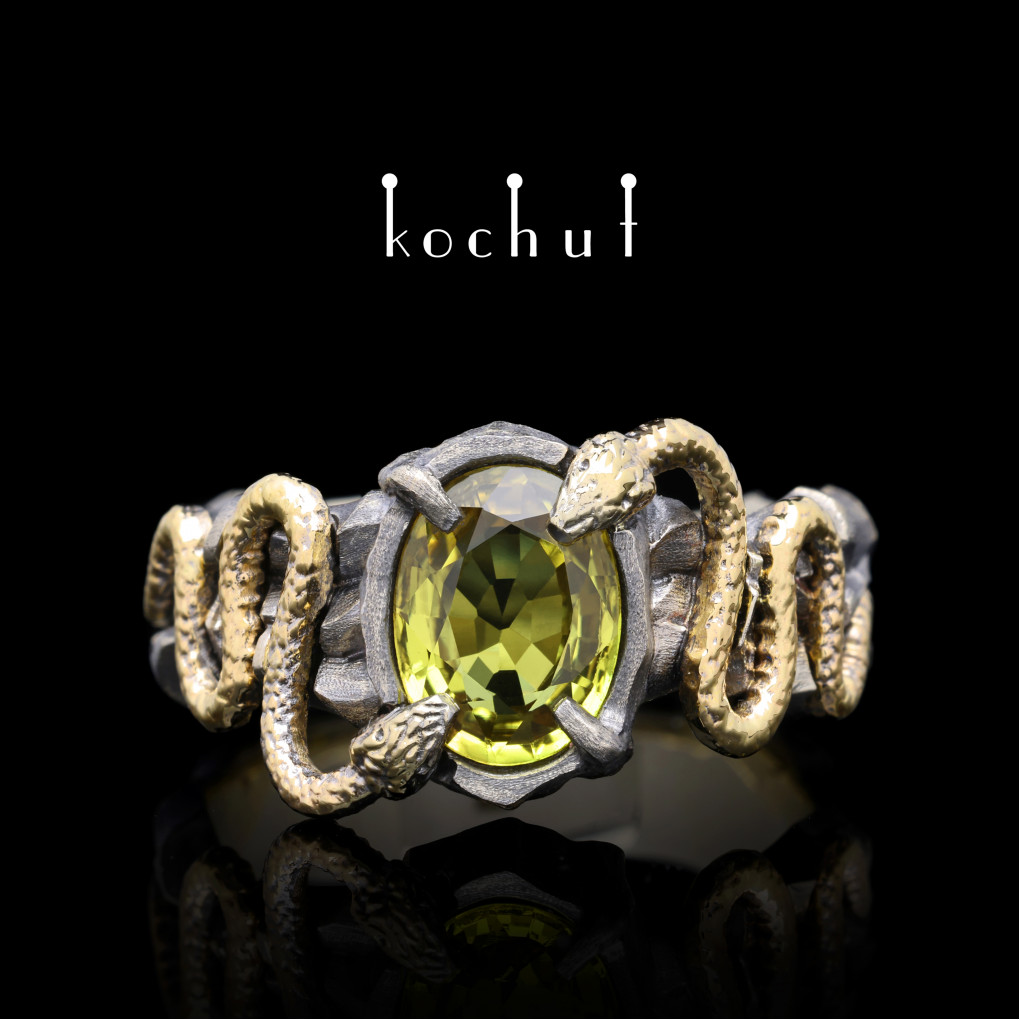 Ring «Temptation». White gold, yellow gold, yellow sapphire, black rhodium