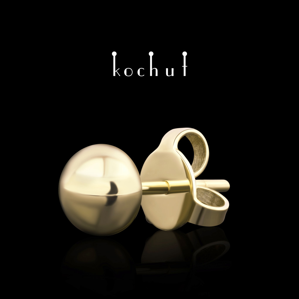 Mono earring «Facets of character: Harmony». Yellow gold