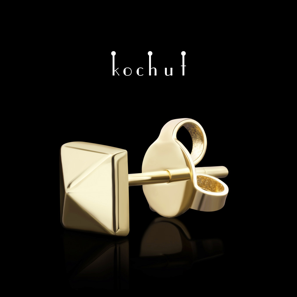 Mono earring «Facets of character: Passion». Yellow gold