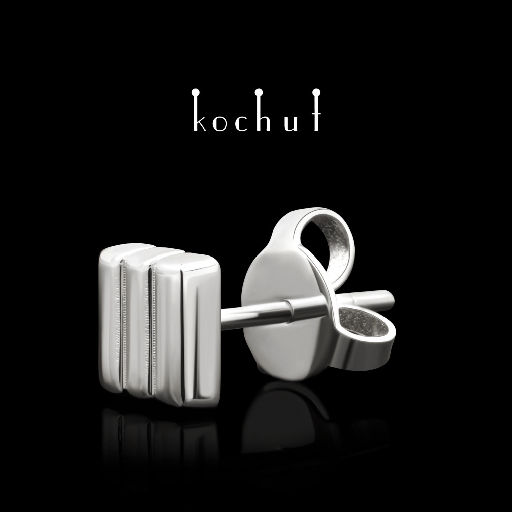 Mono earring «Facets of character: Resilience». White gold, white rhodium