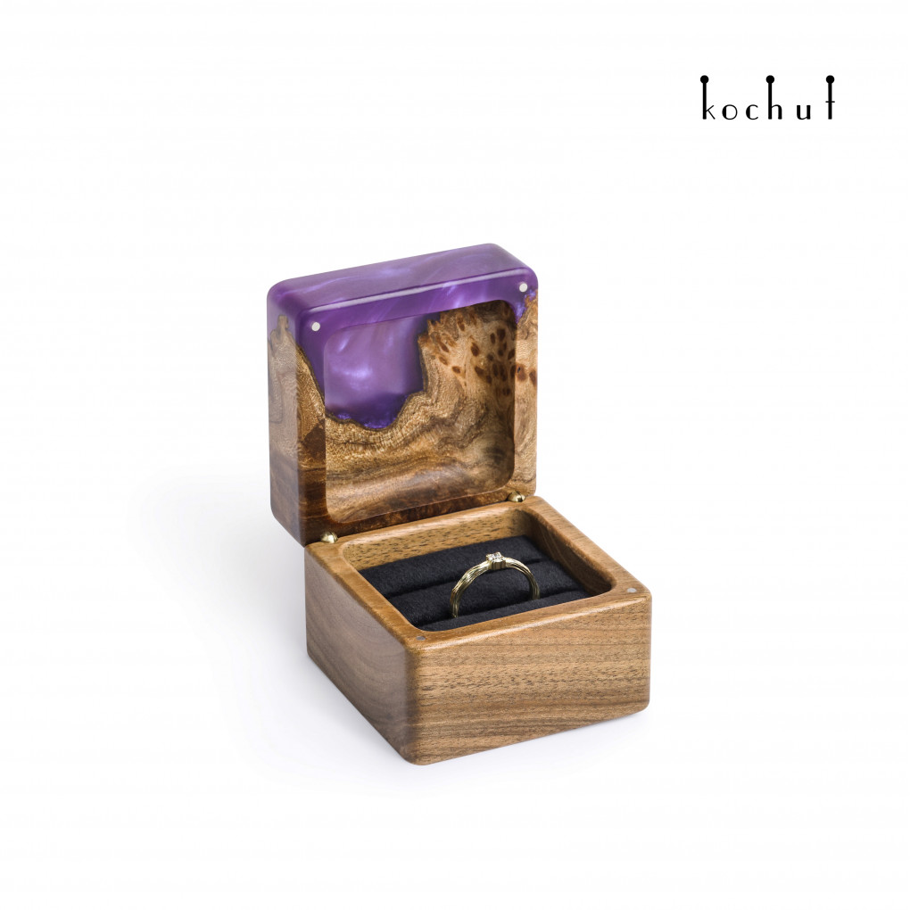 Jewellery box «Quadrum». Walnut, elm, purple epoxy resin